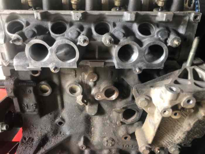 Moteur Peugeot 106 avec culasse 2