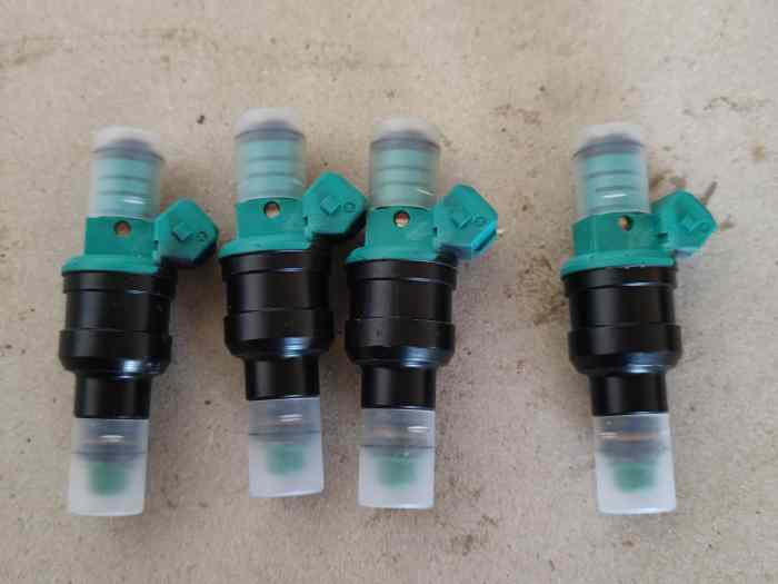 Vrais Injecteurs neufs Bosch 328CC 0280150804 RENAULT : 7700735514 Référence OEM BOSCH : 0280150802 R21 Turbo 1