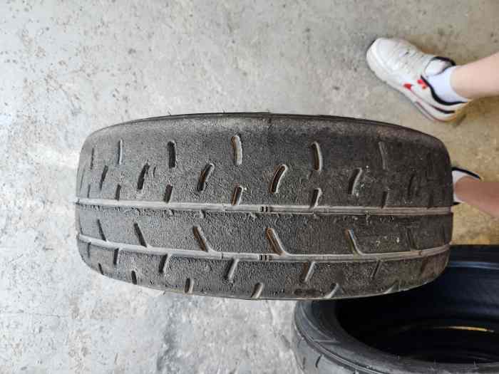 Pneus rallye 16 pouces MRF 3