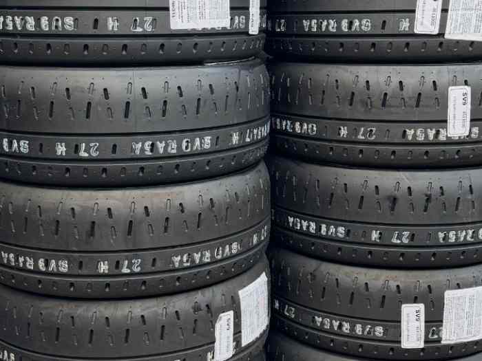 Pneus PIRELLI Rallye compétition 2025 1