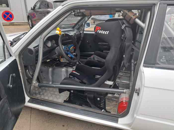 Bmw e30 325i 4