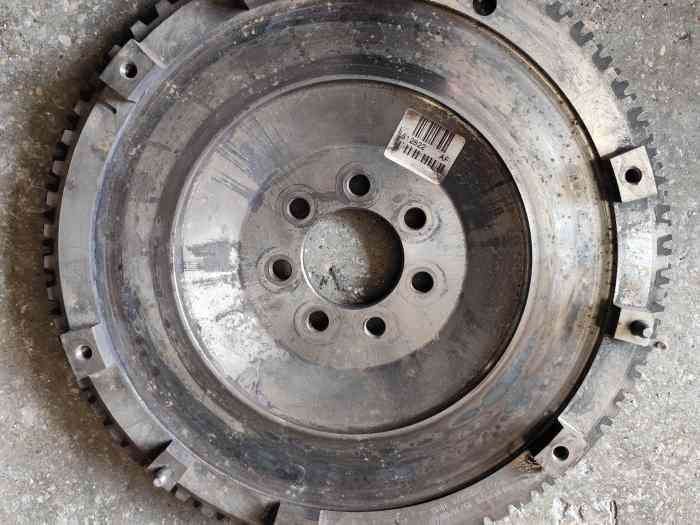 Volant moteur clio 3