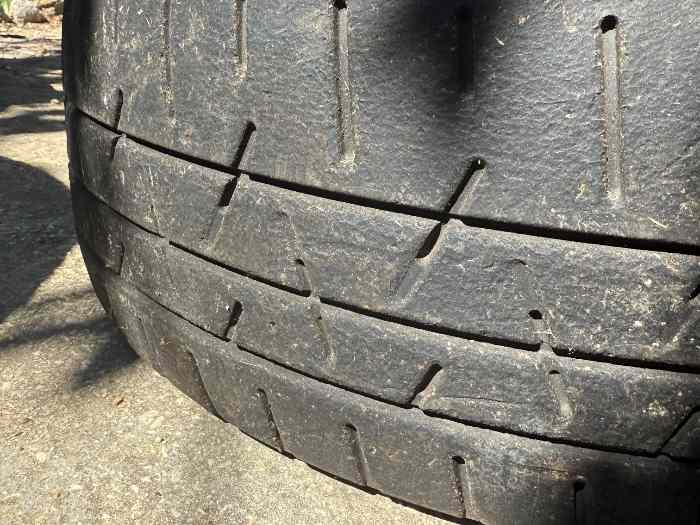 Hankook T32 (205-45-17) 1