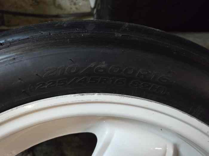 Pneus en 16 large Hankook 2