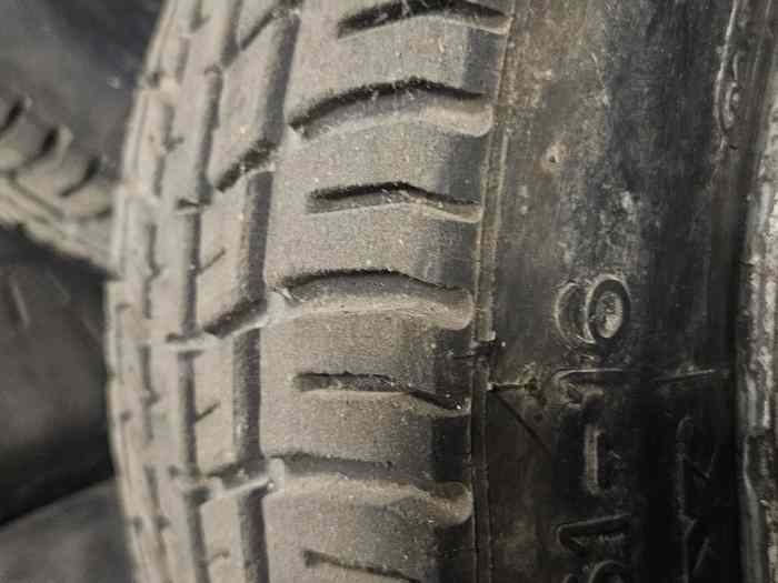 Pneu rallye Michelin p2c 16 pouces et jantes clio rs 4