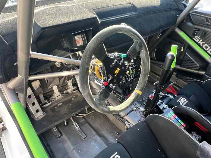 Skoda Fabia R5 Ready-to-race and up-to-date incl. parts 3