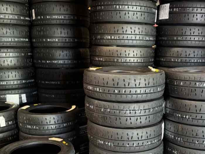 Pneus PIRELLI Rallye compétition 2025 0
