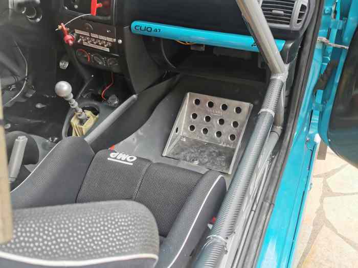 Clio 2 rs groupe A 4