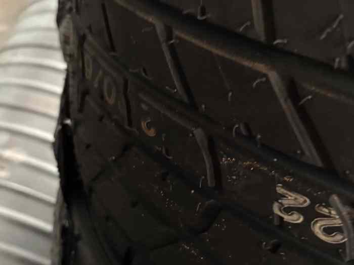 Pneu pluie hankook 0