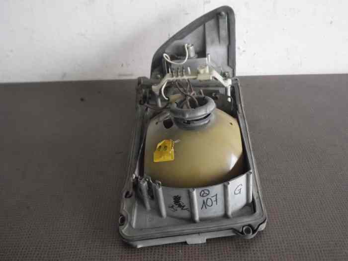 REFLECTEUR DE PHARE GAUCHE 030105300 MERCEDES SL R107 3