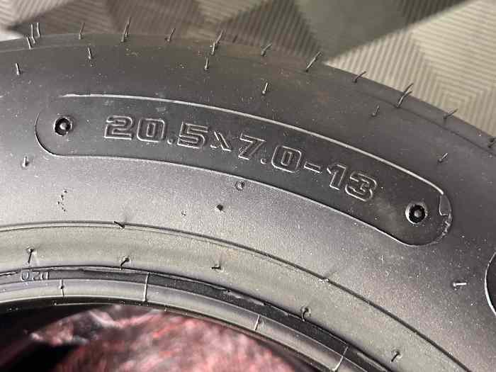 Pneus Hoosier R20 pour CM 1