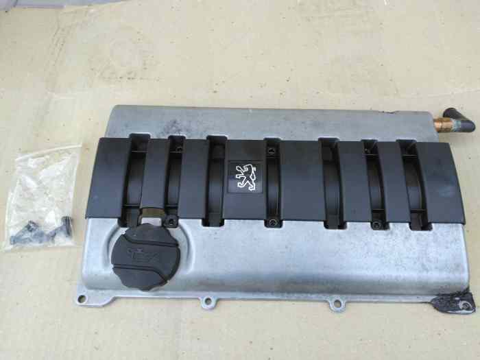 Cache culbuteur 106