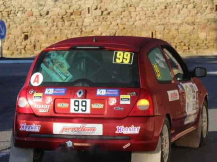 Clio 2 RS phase 3 F2014 182cv terre asphalte boîte STDA6 à réparer 3