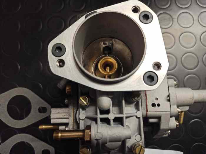 Cabu r11 gra 180 cv. 1