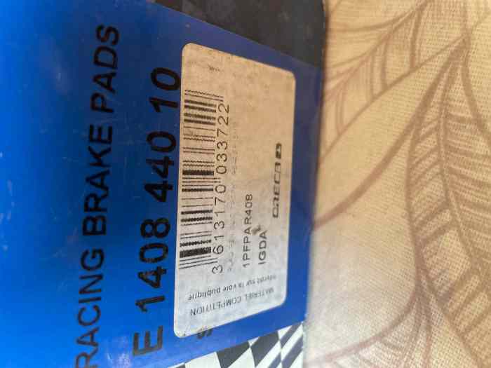 Plaquettes de freins PAGID ORANGE RS4-4 ETRIER BREMBO 2