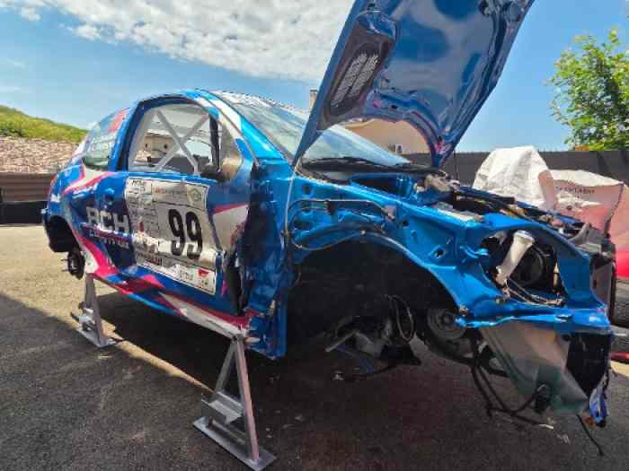 Caisse 206 arceautée accidentée