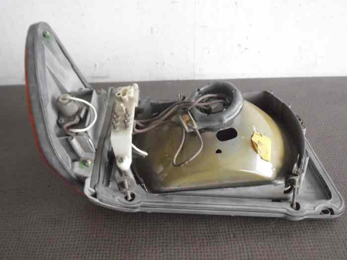 REFLECTEUR DE PHARE GAUCHE 030105300 MERCEDES SL R107 4