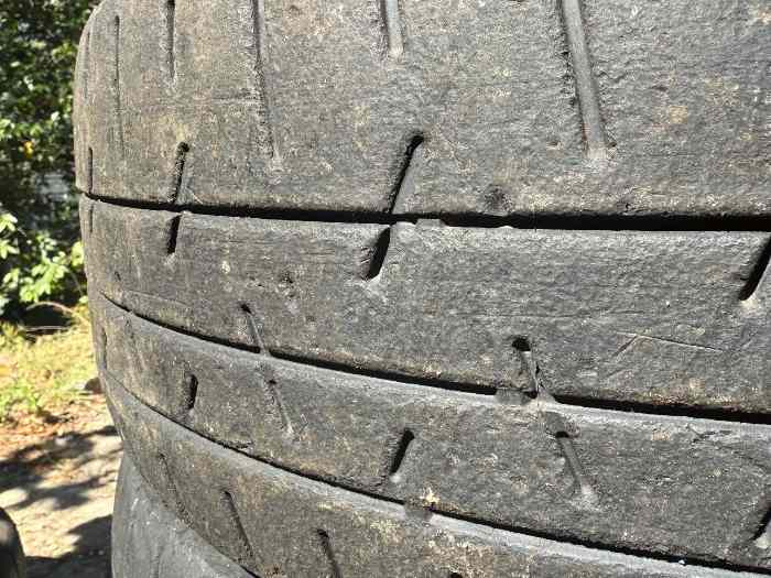 Hankook T32 (205-45-17) 4