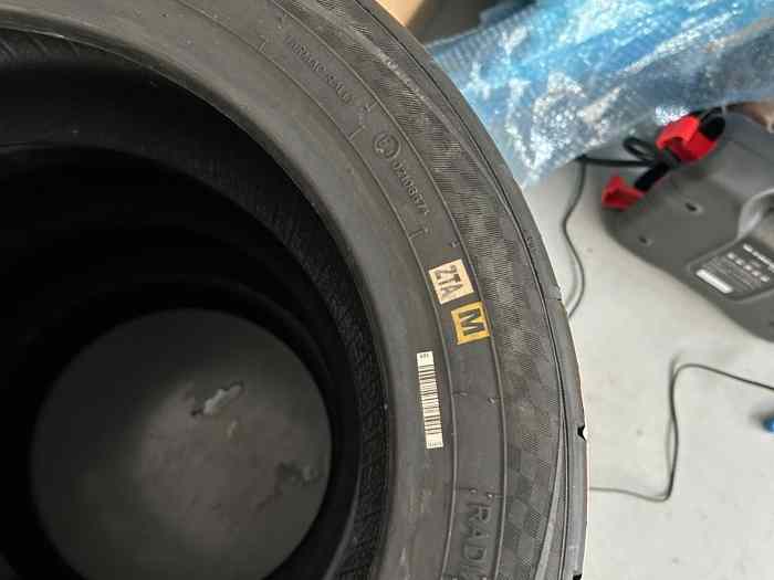 4 Pneus MRF neufs 16 Pouces ZTA M 2