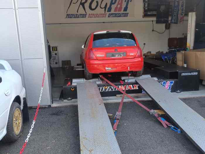 Clio RS1 f2000 sans bv 1