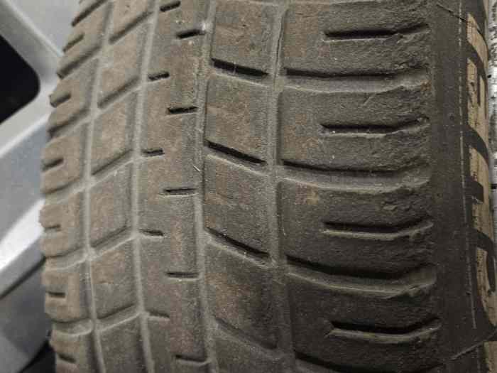 Pneu rallye Michelin p2c 16 pouces et jantes clio rs 5