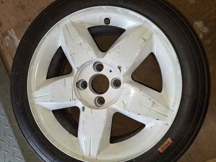 Yokohama R16 1