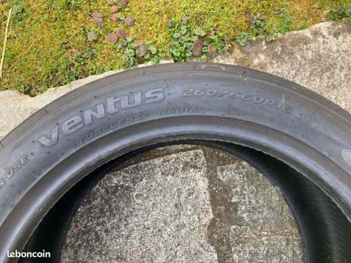 4 Hankook neufs circuit 260/66X18 1