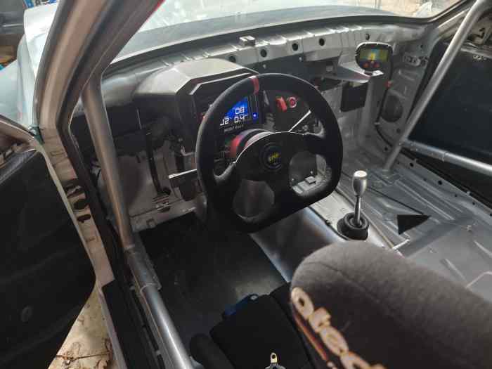 BMW E30 moteur M3 3L ful circuit 1