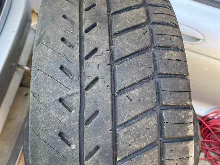 Lot 4 pneus Michelin compétition P01 1