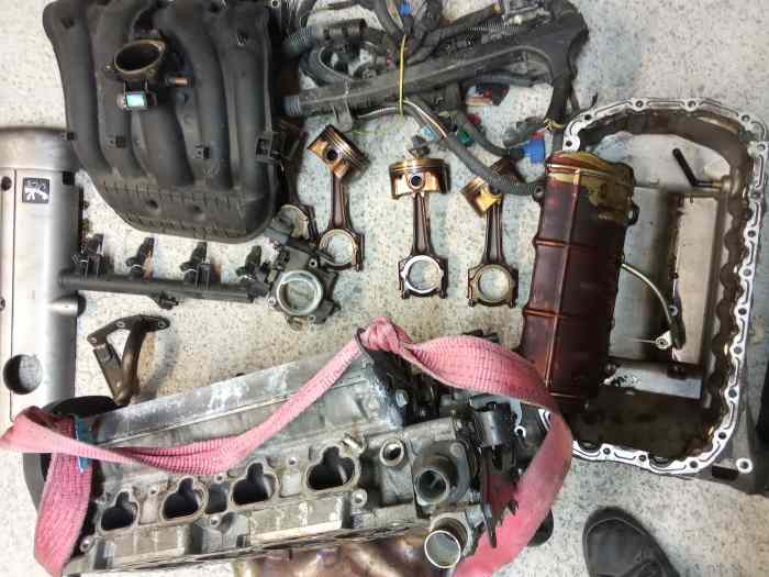 pieces moteur 206 2L 16S 3