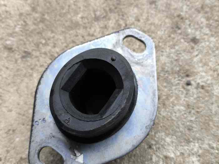 Support moteur BV 106 coupe saxo challenge 206 1