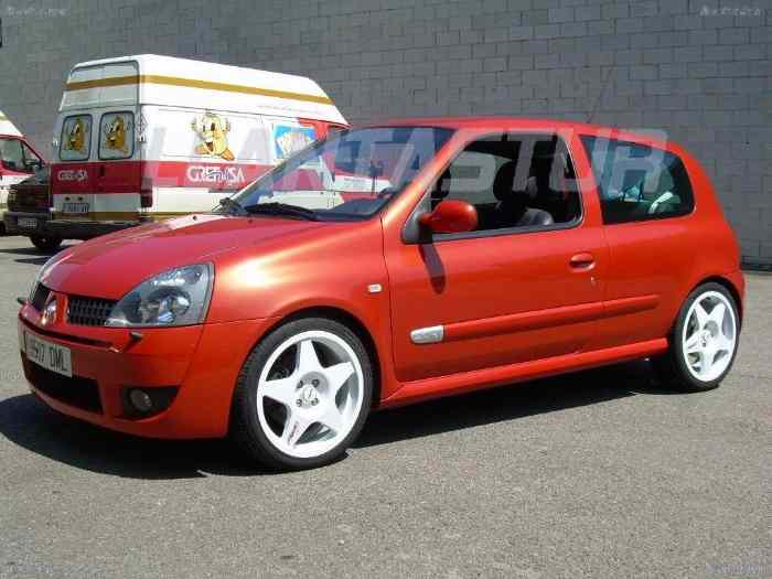 Jante Renault Clio 7x16 Speedline Corse Champion White 3