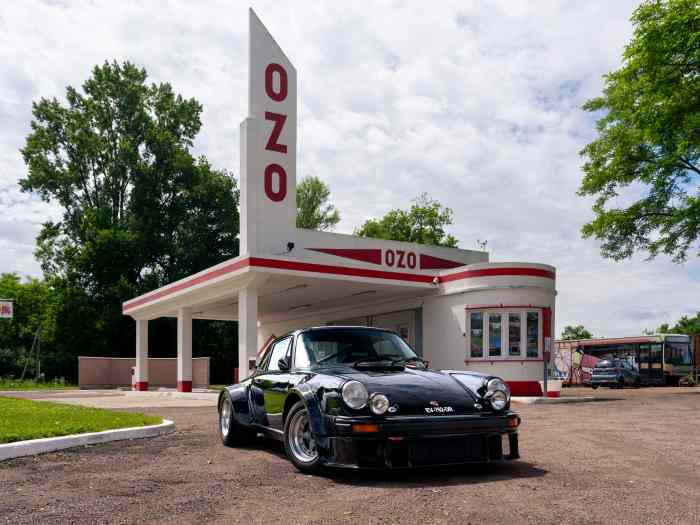 1979 – Porsche 911 SC ex Johnny Hallyday préparée Groupe IV 0