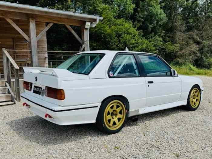 BMW M3 E30 Maxi Gr A ex Romain DUMAS 3