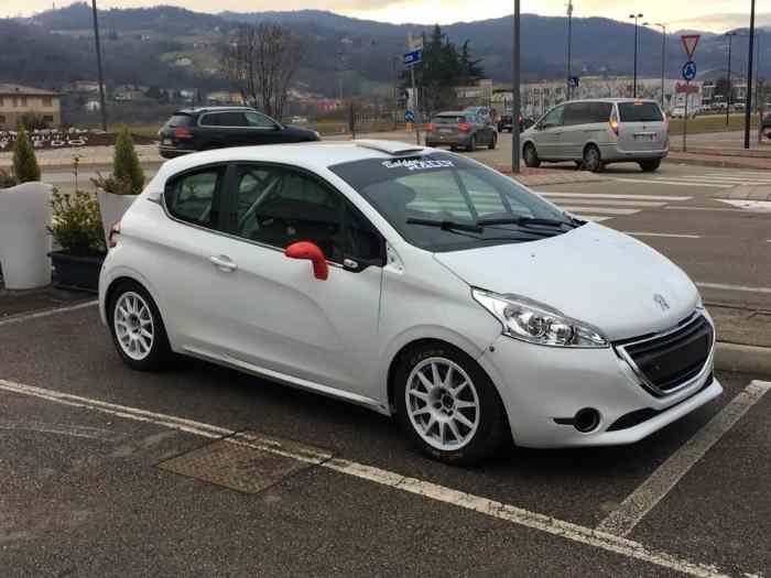Jante Peugeot 208 R2B 6.5x16 Speedline Corse Turini White 2