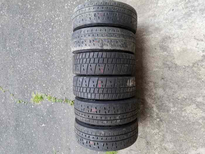 Pneus pirelli 14p