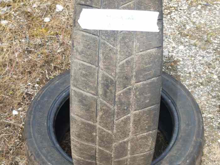 Vends plusieurs pneus 5