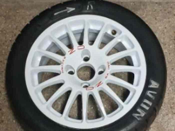 ROUES 15 POUCES 4