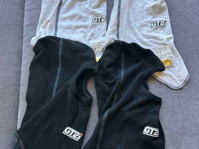 Cagoules GT2I PRO 2X blanche et 2X noir 0