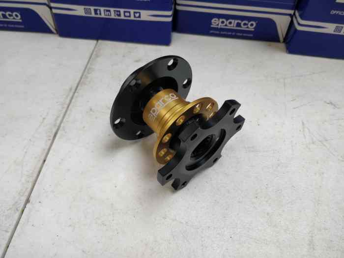 Quick release SPARCO conforme FIA 1
