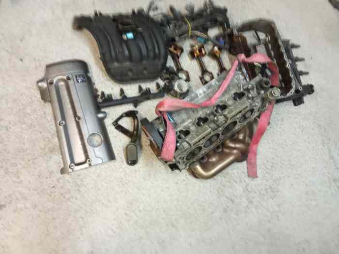pieces moteur 206 2L 16S