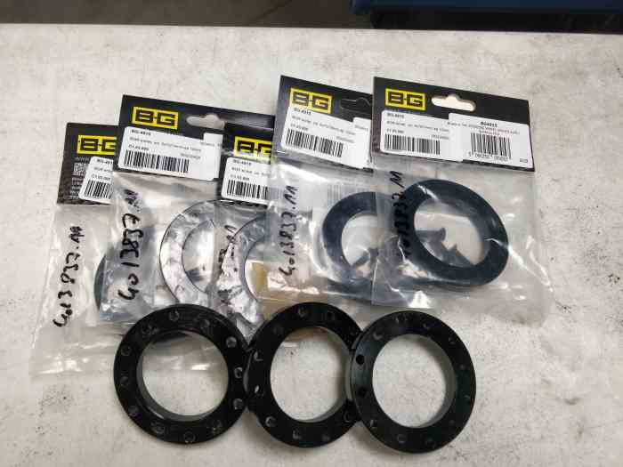 Entretoise volant 6x70mm épaisseur 10mm 0