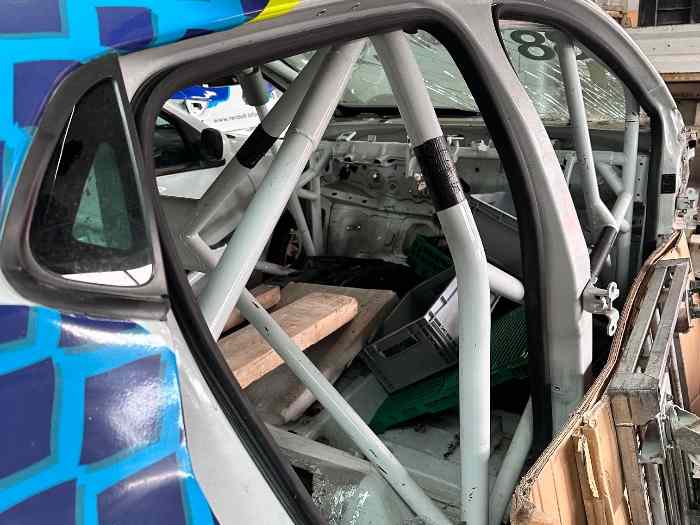 Caisse accidentée clio 4 cup