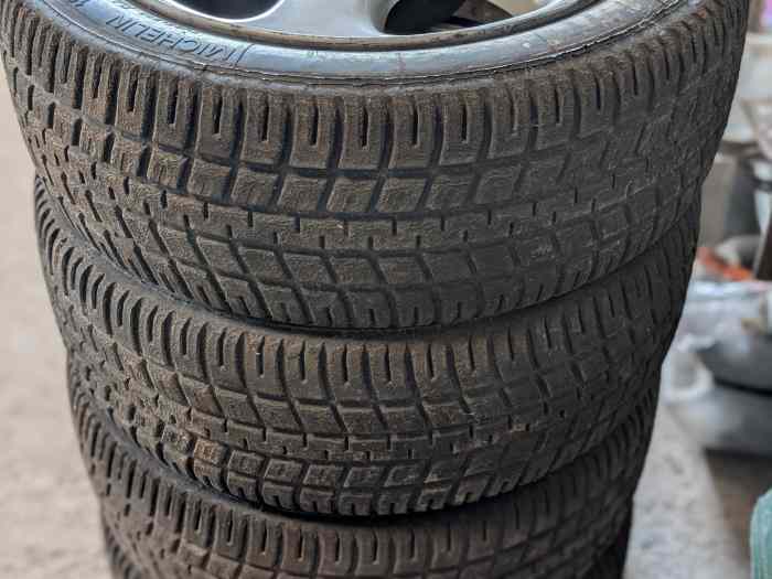 pneu maxi pluie michelin 18/58/15 0