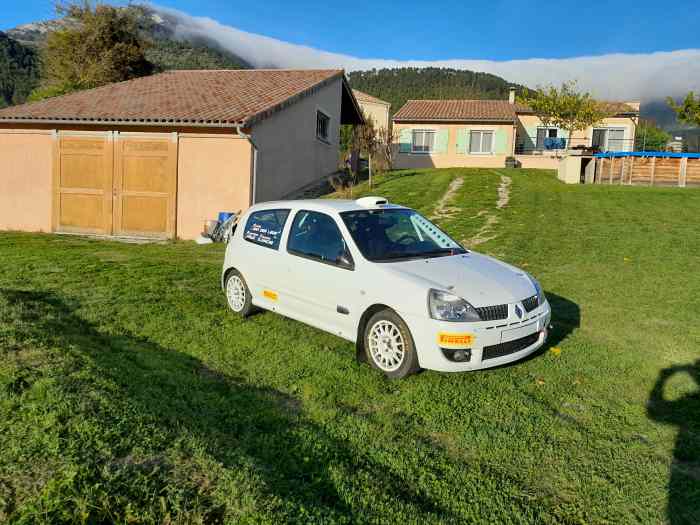 Clio 2 Ragnotti N3 1