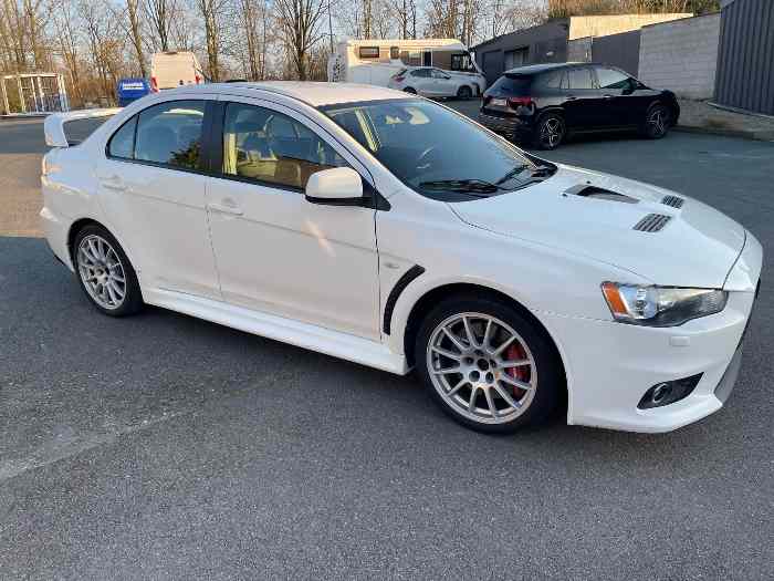 Mitsubishi Lancer Evo 10 1