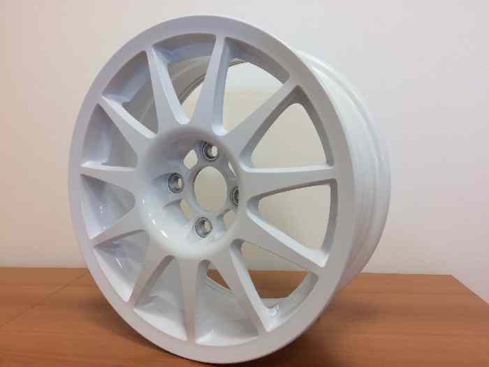 Jante Peugeot 208 R2B 6.5x16 Speedline Corse Turini White 1