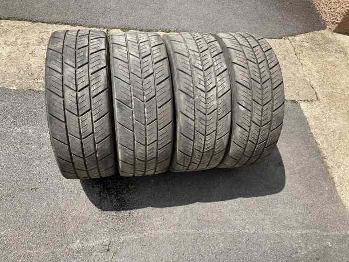 Vends 4 pneus en 15 1