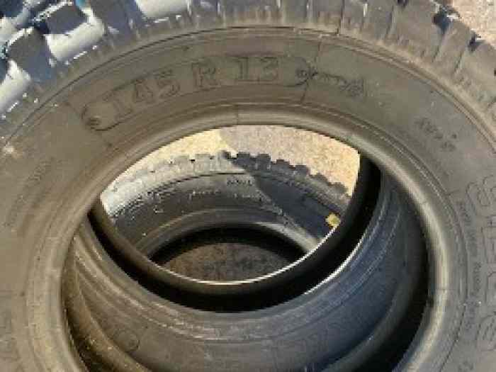 4 pneus neufs 145/80/13 150 clous compétition collés RMCH 1
