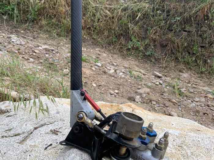 Frein à main Peugeot sport 206
